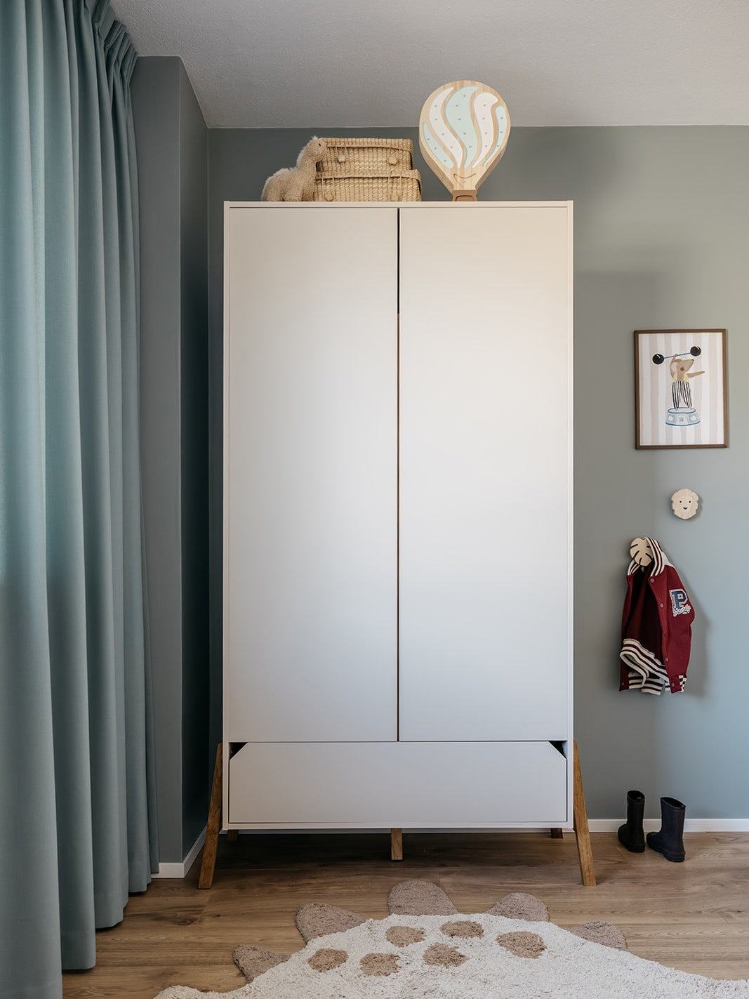 Lotta Kleiderschrank 2-türig für das Kinderzimmer