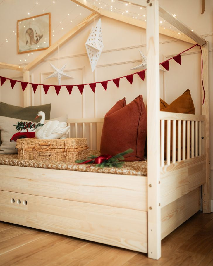 Dream Nest Hausbett 80x160 mit Rausfallschutz für Kinder