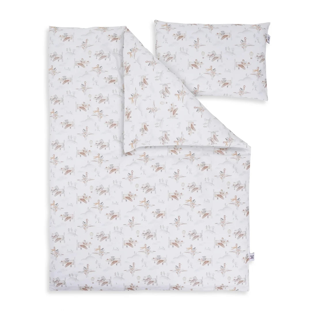 Bellamy Sky Adventure Bettwäsche-Set 2-teilig mit Füllung 100x135 cm, Bettdecke und Kissen aus OEKO-TEX zertifizierter Baumwolle mit antiallergischer Silikonwattierung für Babys und Kleinkinder