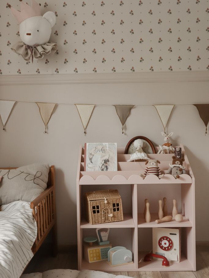 Book Nook Kinderregal für Bücher und Spielzeug im Montessori-Stil