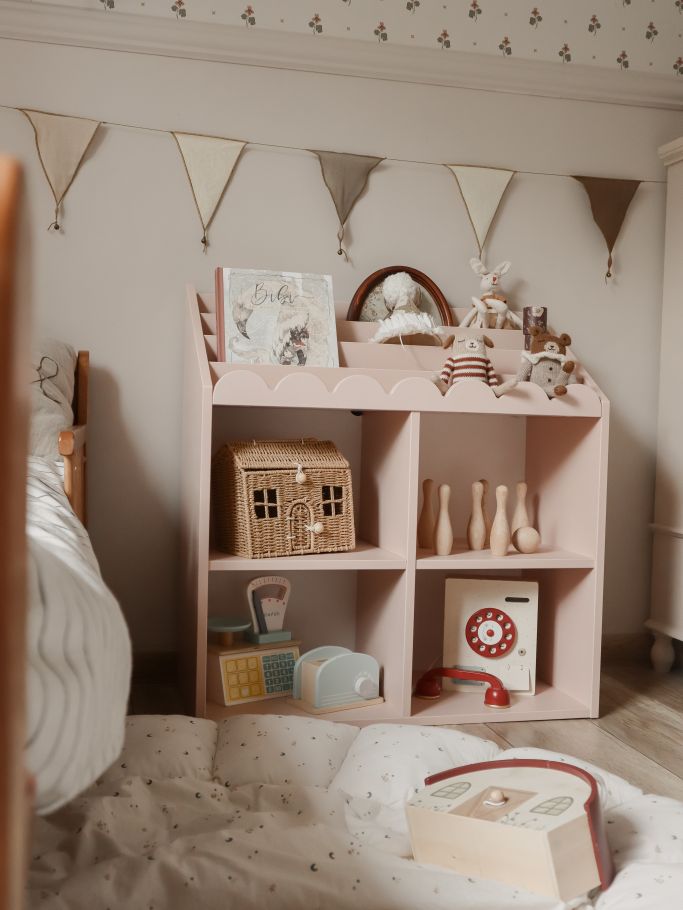Book Nook Kinderregal für Bücher und Spielzeug im Montessori-Stil