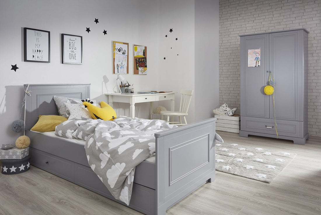 Ines Kleiderschrank 2-türig hoch für das Kinderzimmer