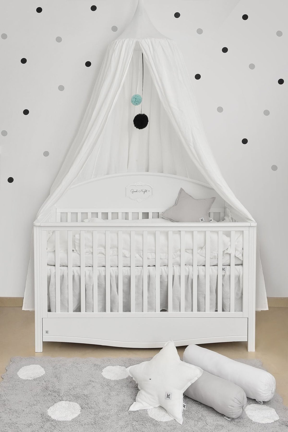 Bellamy Snowy White, dreisei­tige Leinen-Bettvolant für Babybett (70x140 cm, OEKO-TEX zertifiziert)