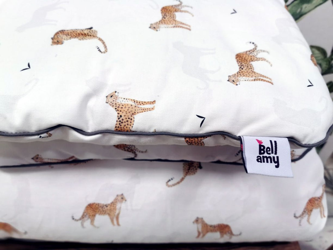 Bellamy Leopardus Kinderbettwäsche-Set 2-teilig mit Füllung 140x200 cm, Baumwolle mit Leoparden-Muster