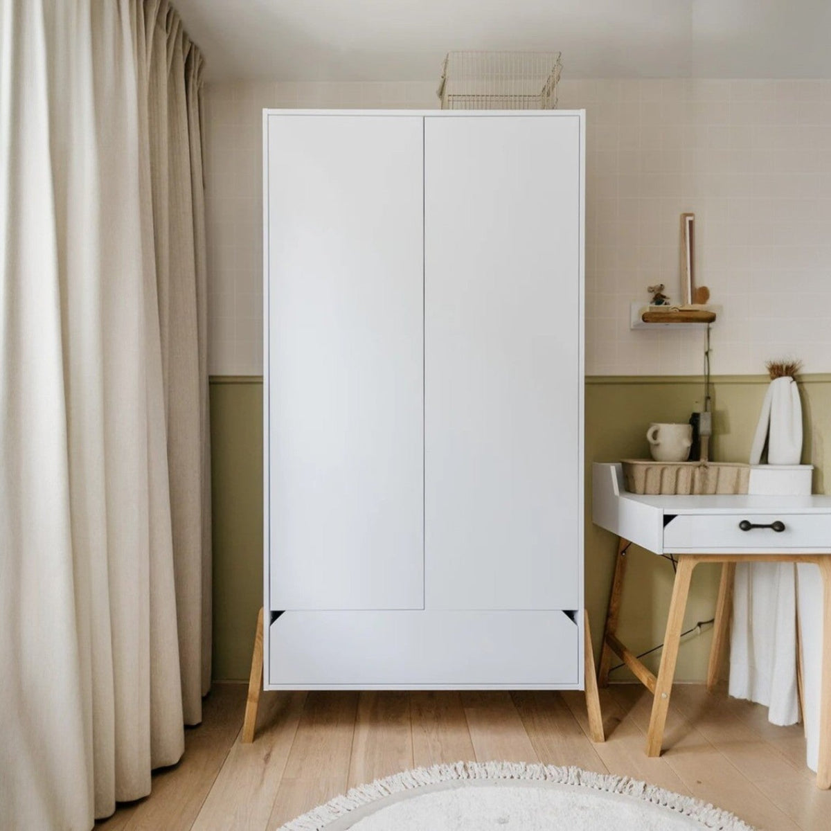 Lotta Kleiderschrank 2-türig für das Kinderzimmer