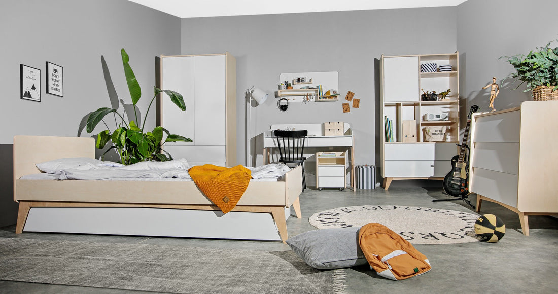 Bellamy So Sixty Rollcontainer mit 2 Schubladen im Retro-Design der 60er Jahre, mit hohen Holzbeinen und bodenschonenden Rollen, 41x54x54 cm