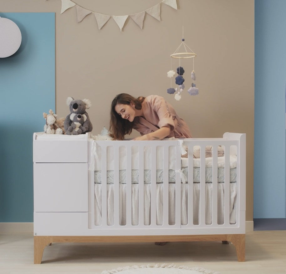 Bellamy UP! Kinderbett umbaubar mit Wickelaufsatz, Schränkchen und Schreibtisch