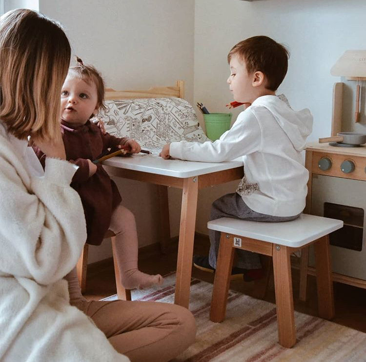 Bellamy Woody Kindertisch in Schnee/Zeitlosem Weiß, minimalistischer Holztisch (60x48,5x60 cm) für Kinderzimmer