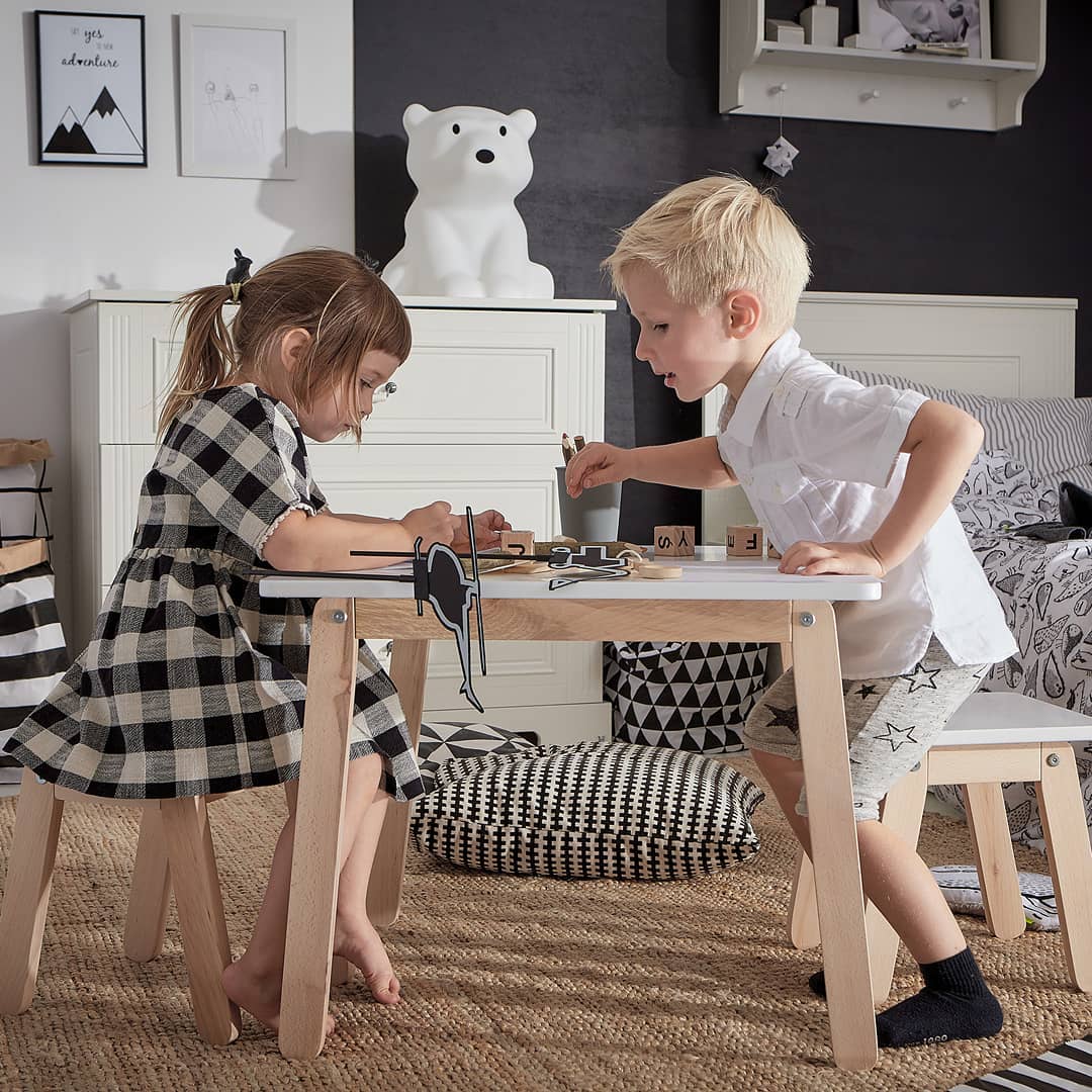 Bellamy Woody Kindertisch in Schnee/Zeitlosem Weiß, minimalistischer Holztisch (60x48,5x60 cm) für Kinderzimmer