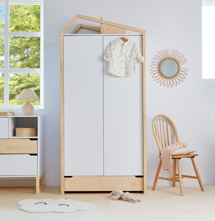Bellamy Tatam zweitüriger Kinderzimmerschrank in Weiß, 100 cm breit und 210 cm hoch, mit verstellbaren Einlegeböden, Kleiderstangen und Schublade mit Push-to-Open-Funktion