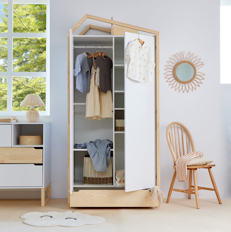 Bellamy Tatam zweitüriger Kinderzimmerschrank in Weiß, 100 cm breit und 210 cm hoch, mit verstellbaren Einlegeböden, Kleiderstangen und Schublade mit Push-to-Open-Funktion