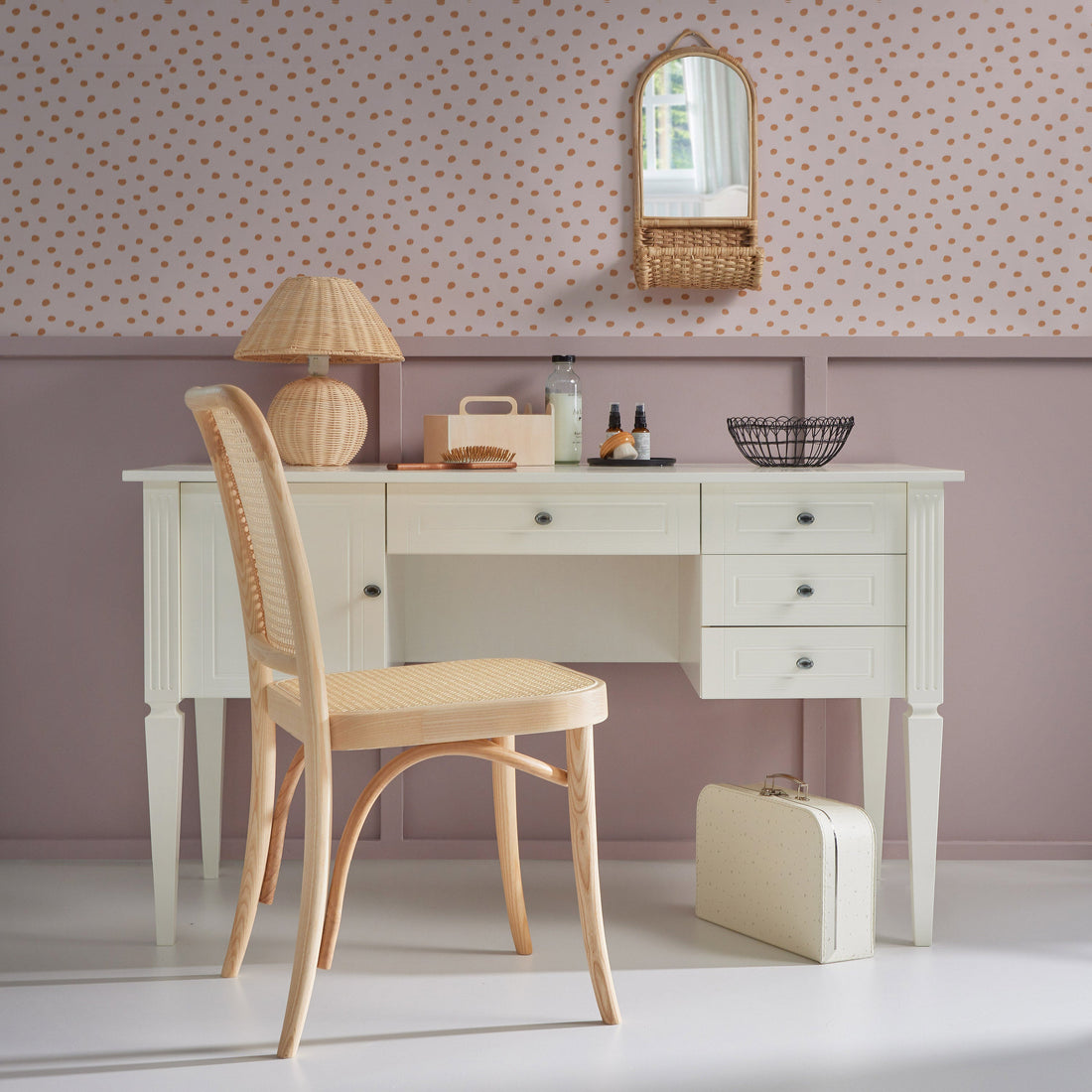 Bellamy Ines eleganter weißer Sekretär mit 4 Schubladen und Schrank (132 x 77,6 x 60 cm) für Kinderzimmer