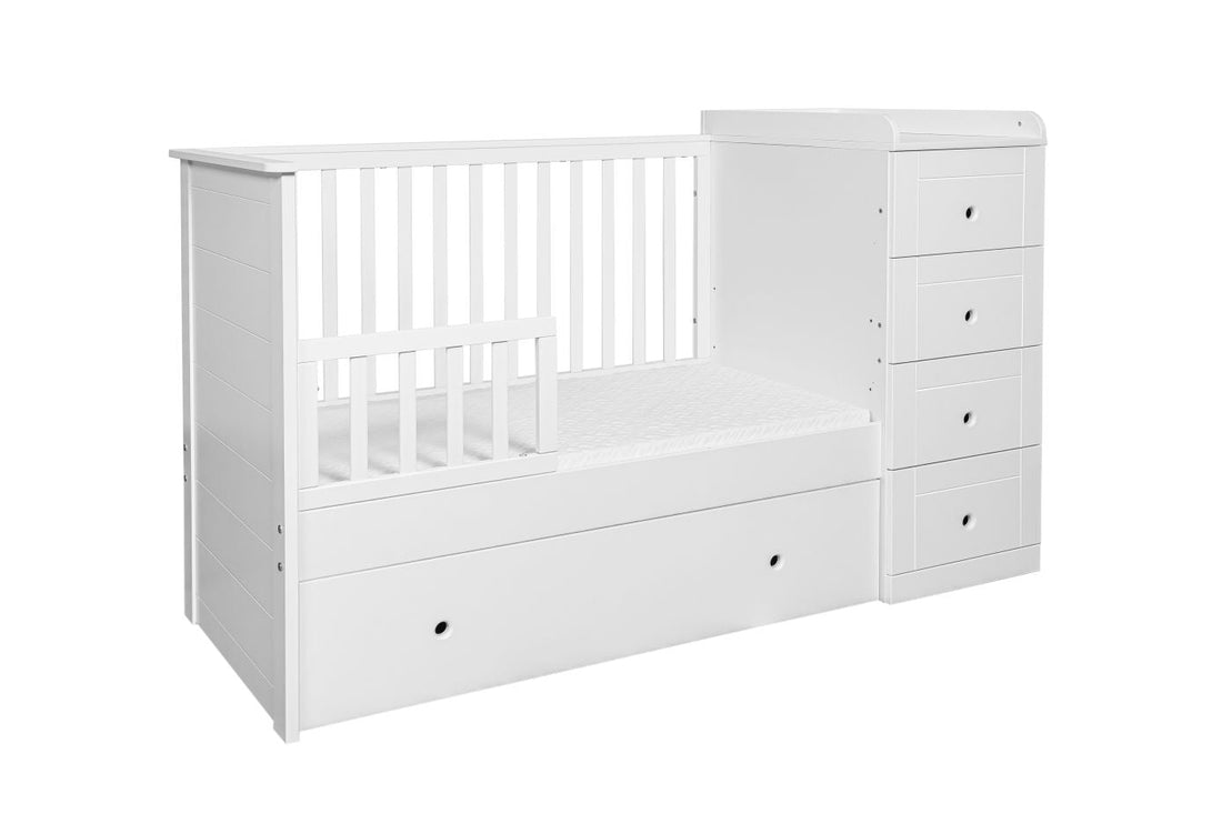 Bellamy Paso Doble Kinderbett 60x120 cm Snow Bliss mit integrierter Kommode, Wickelauflage und Kleiderschrank in Weiß