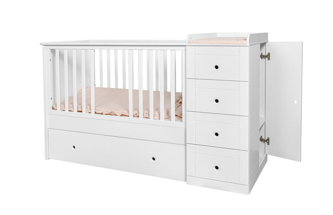 Bellamy Paso Doble Kinderbett 60x120 cm Snow Bliss mit integrierter Kommode, Wickelauflage und Kleiderschrank in Weiß