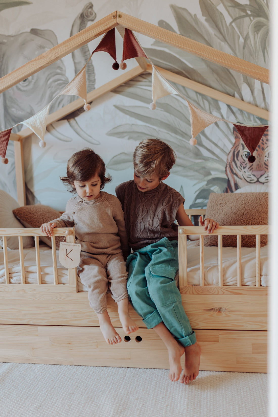 Dream Nest Hausbett 80x160 mit Rausfallschutz für Kinder