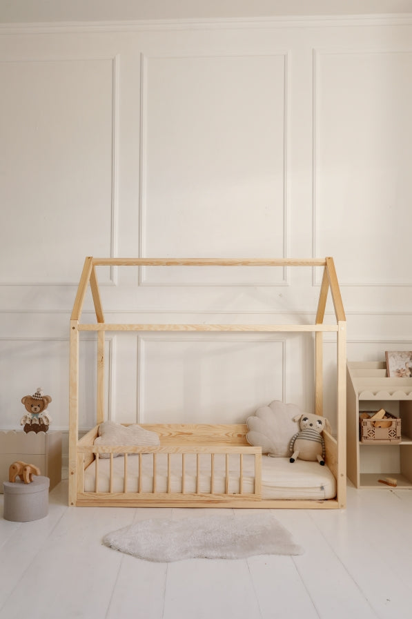 Bellamy Wood Nest vorderes Bettschutzgitter für Kinderbett 70x140 cm aus Holz mit vertikalen Stäben